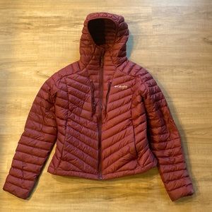 Columbia down jacket size medium maroon womens